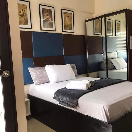 Mabolo Garden Flat A6 With Free Rooftop Pool Cebu Esterno foto