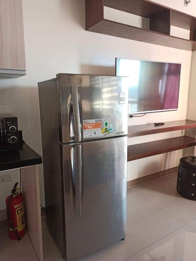 Mabolo Garden Flat A6 With Free Rooftop Pool Cebu Esterno foto