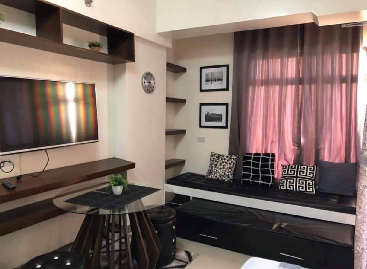 Mabolo Garden Flat A6 With Free Rooftop Pool Cebu Esterno foto