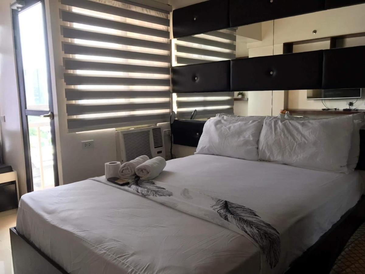 Mabolo Garden Flat A6 With Free Rooftop Pool Cebu Esterno foto