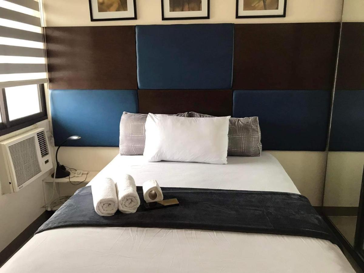 Mabolo Garden Flat A6 With Free Rooftop Pool Cebu Esterno foto