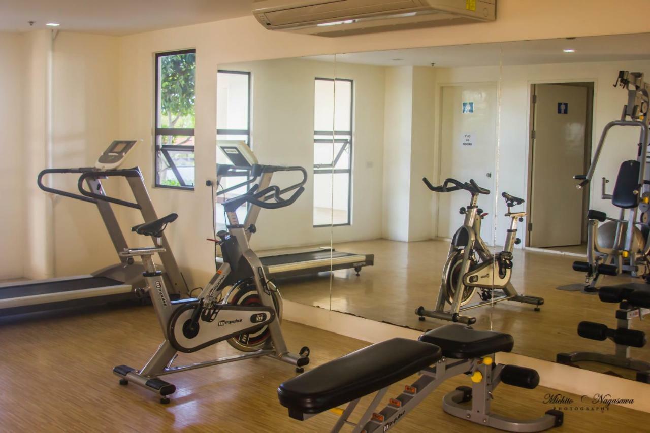 Mabolo Garden Flat A6 With Free Rooftop Pool Cebu Esterno foto